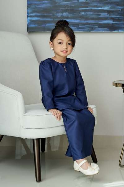 TUSCA KIDS : Alia Kids Kurung Pahang in Dark Blue