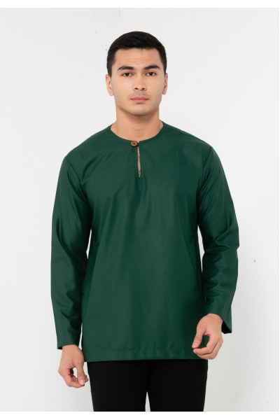 TUSCA MEN | Leon Long Sleeves Classic Kurta in Emerald Green TUSCA MEN | Leon Long Sleeves Classic Kurta in Emerald Green