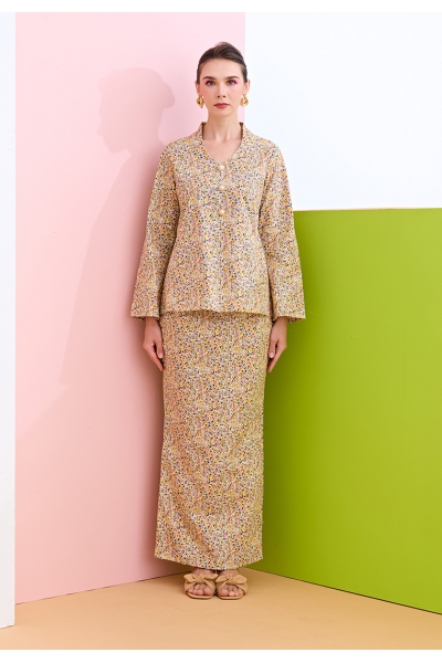 TUSCA WOMEN: Airys Kurung Kedah in Pastel Yellow                          TUSCA WOMEN: Airys Kurung Kedah in Pastel Yellow