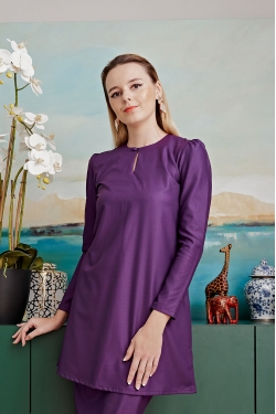 TUSCA WOMEN: Alia Kurung Pahang in Deep Purple